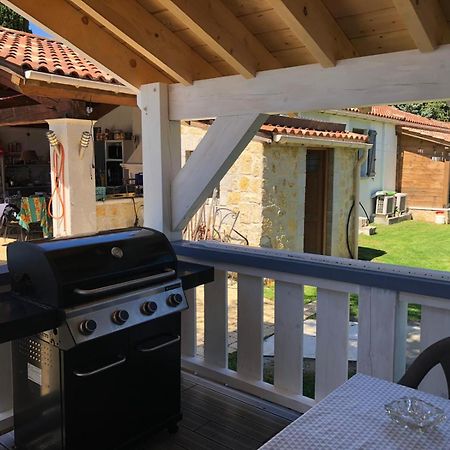 Chalet Mont Ventoux Et Chalet Vip Camaret-sur-Aigues Exterior foto