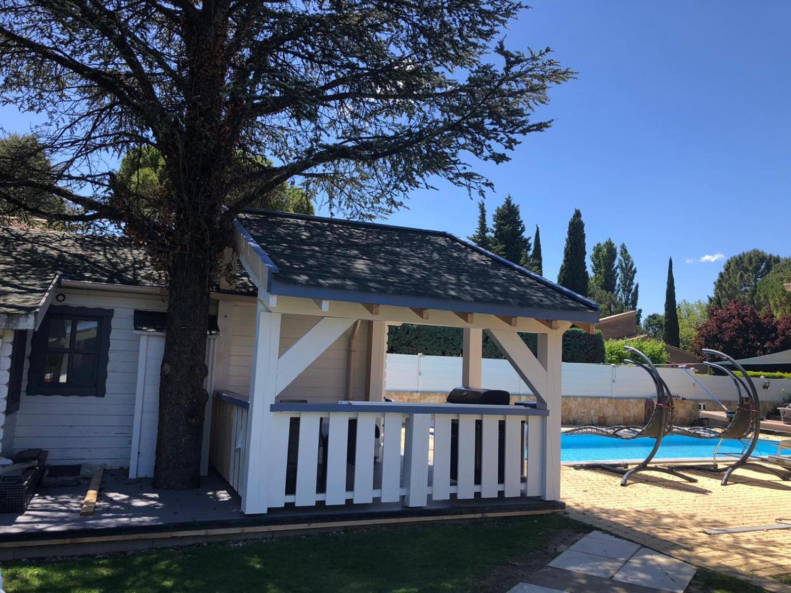 Chalet Mont Ventoux Et Chalet Vip Camaret-sur-Aigues Zimmer foto