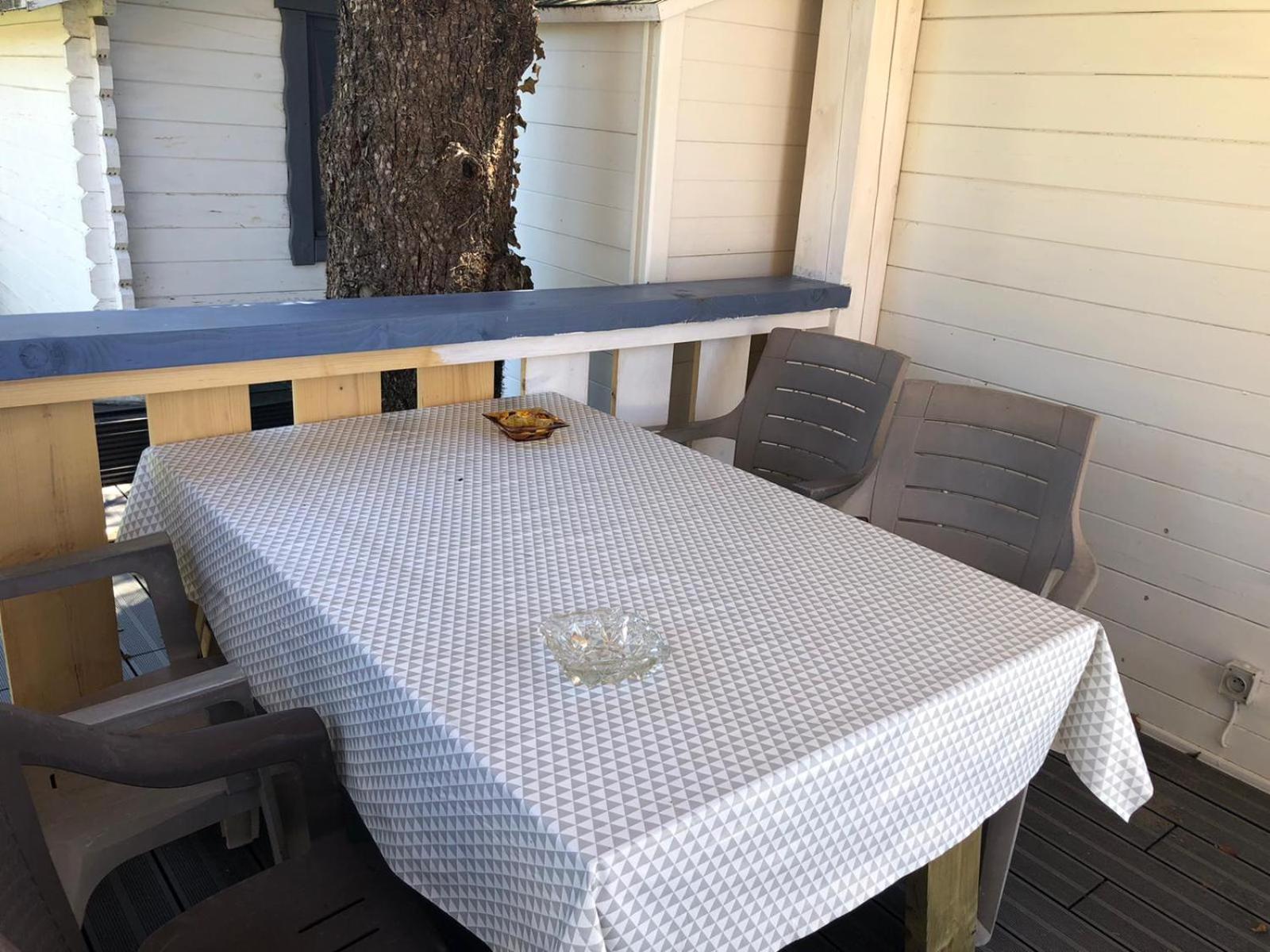 Chalet Mont Ventoux Et Chalet Vip Camaret-sur-Aigues Exterior foto