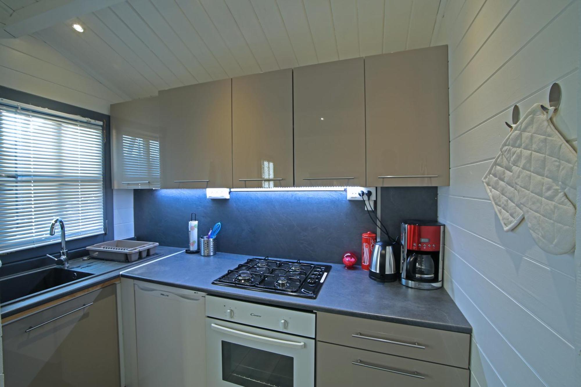 Chalet Mont Ventoux Et Chalet Vip Camaret-sur-Aigues Exterior foto